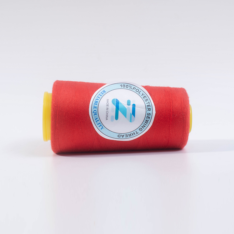 Qual è il ruolo del processo di trama nella produzione del filo di cucito da ricamo in poliestere