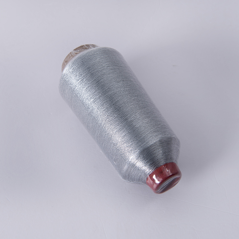 Cos'è il filo di ricamo metallico?